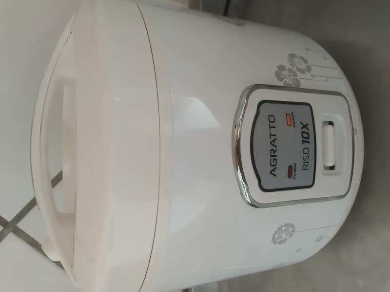 foto de Panela Agratto Riso PA10X-02 700W Elétrica Com Aquecimento Automático Cuba Antiaderente E Função Manter Aquecido Após O Preparo