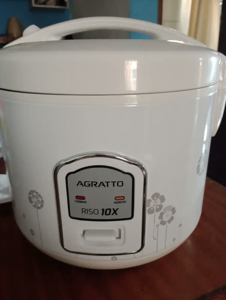 foto de Panela Agratto Riso PA10X-02 700W Elétrica Com Aquecimento Automático Cuba Antiaderente E Função Manter Aquecido Após O Preparo