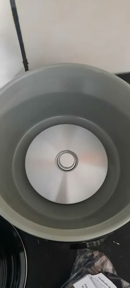 foto de Panela Elétrica Electrolux Vapor Arroz 1,8L 10 xícaras Capacidade 4 funções pré-programadas Timer Panela Removível Antiaderente Tampa Vidro ECC20 inox