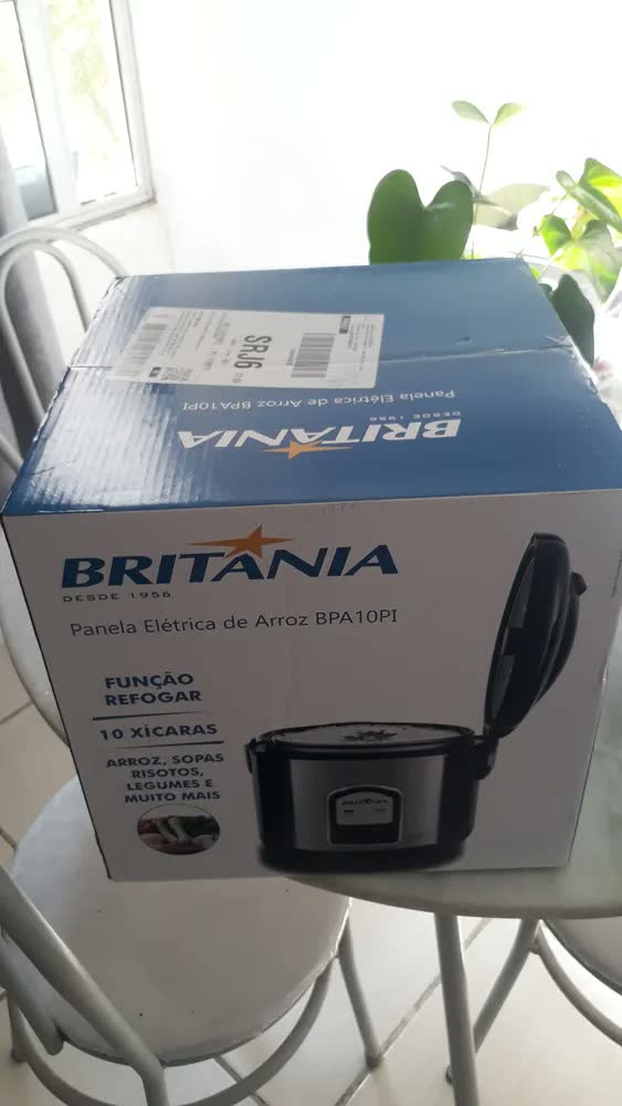 foto de Panela De Arroz Bpa10pi Xi75 10 Xícaras Britânia 110v Preto Com Prata