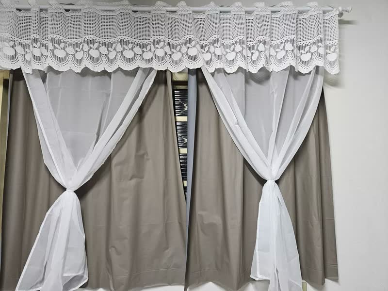 foto de Cortina Blackout Blecaute 2,20x130 Sala Cozinha Quarto Voil