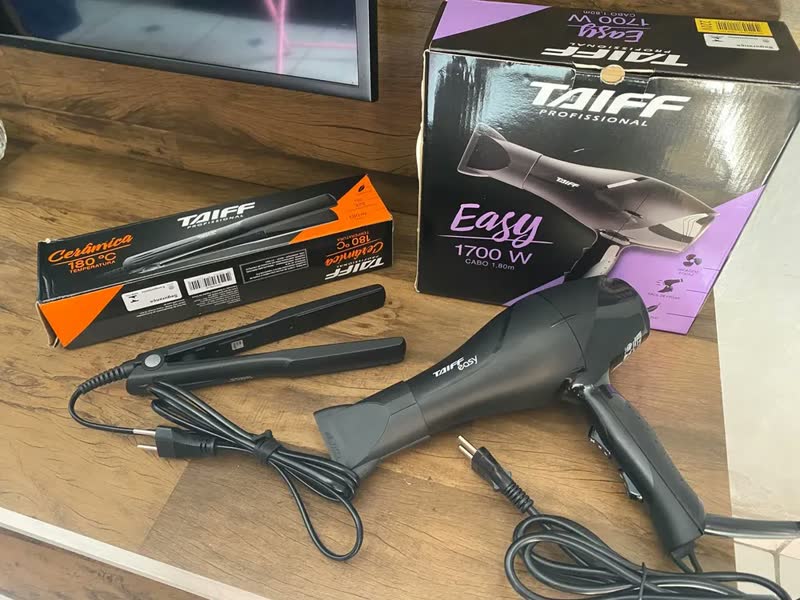 foto de Kit Chapinha 180º Cerâmica Secador 1700w Profissional Taiff