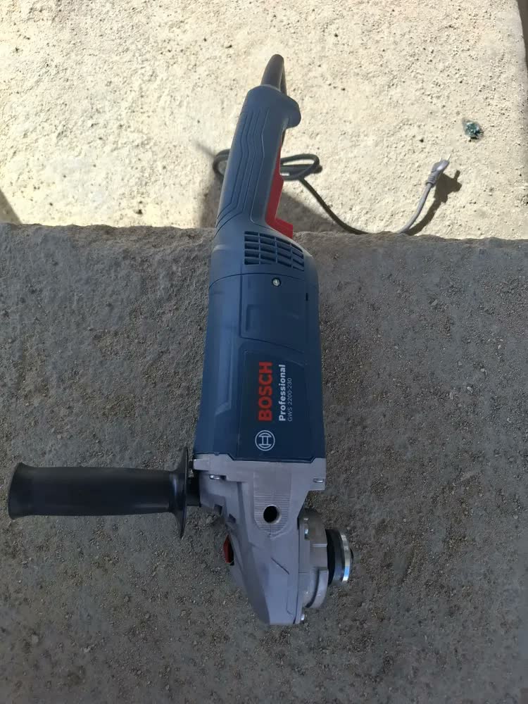 foto de Esmerilhadeira Bosch 9