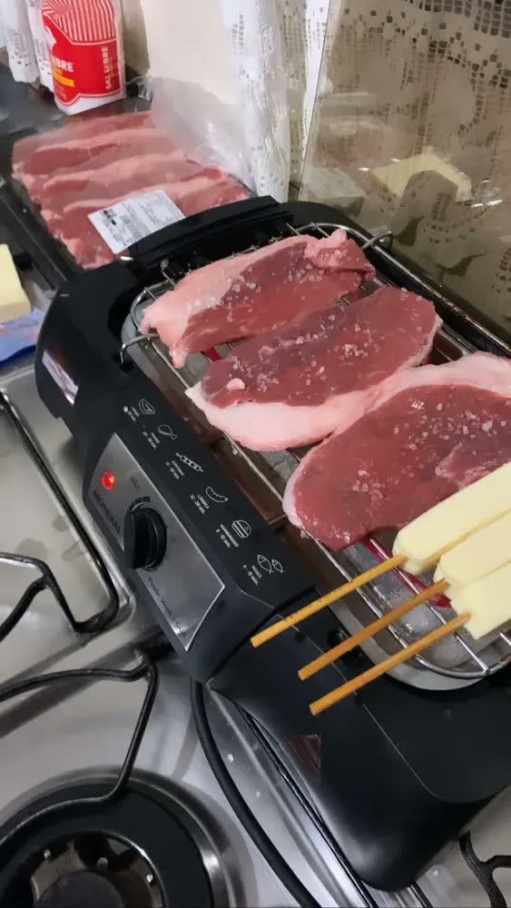 foto de Churrasqueira Elétrica Mondial 1200W CH-07