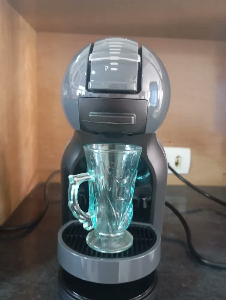 foto de Cafeteira Nescafé Dolce Gusto Mini Me Preta 110v
