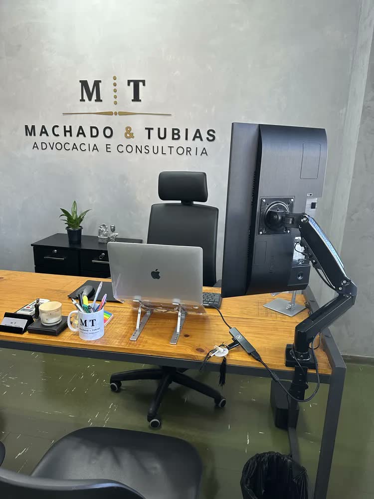 foto de Suporte Articulado de Mesa F80N com Pistão a Gás para Monitores de 17'' a 35'' Ergonômico