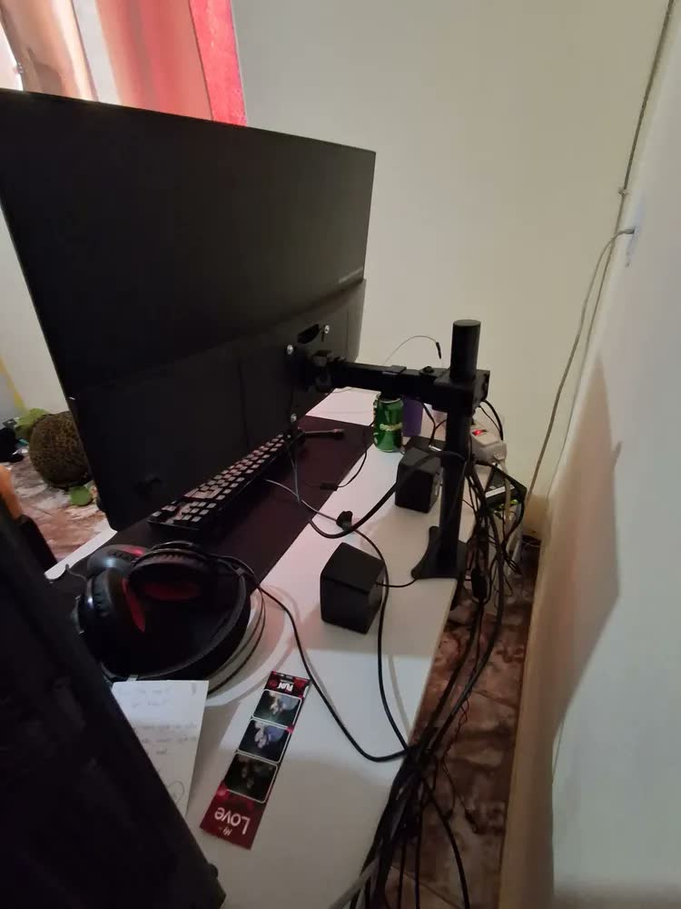 foto de Suporte Articulado Monitor Mesa 17 a 34 7kg Ergonômico F50N ELG