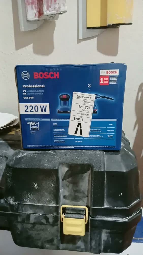 foto de Lixadeira Profissional Orbital Bosch Professional Gss 140 Azul 127v