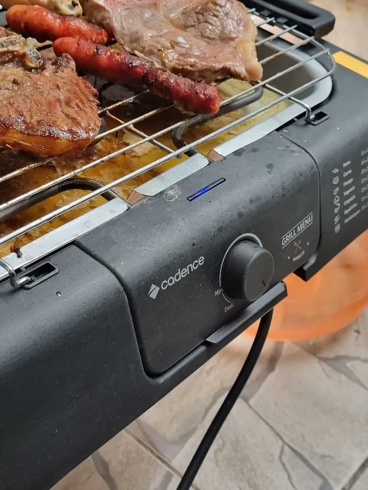 foto de Churrasqueira Elétrica Grill Menu Grl810 Cadence
