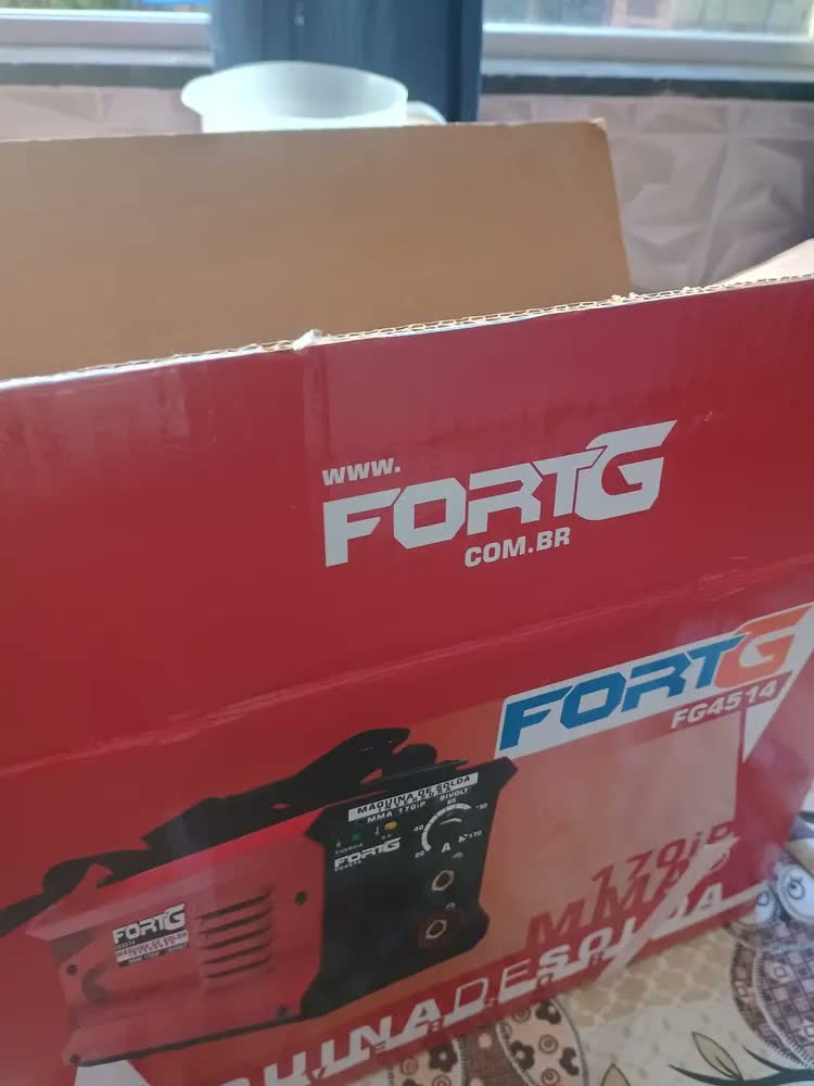 foto de Máquina de Solda Inversora MMA Fortg Bivolt Compacta 170A iP maquina