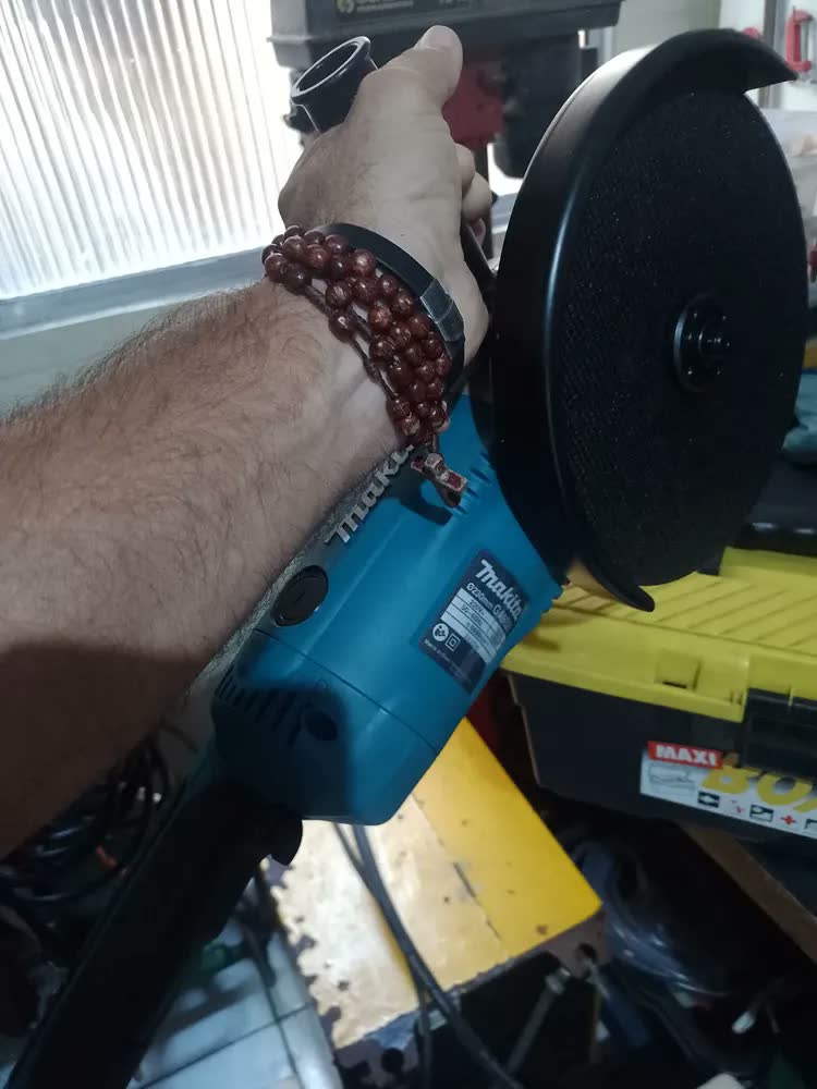 foto de Esmerilhadeira Angular Ga9020 2200w Ga9020 Makita