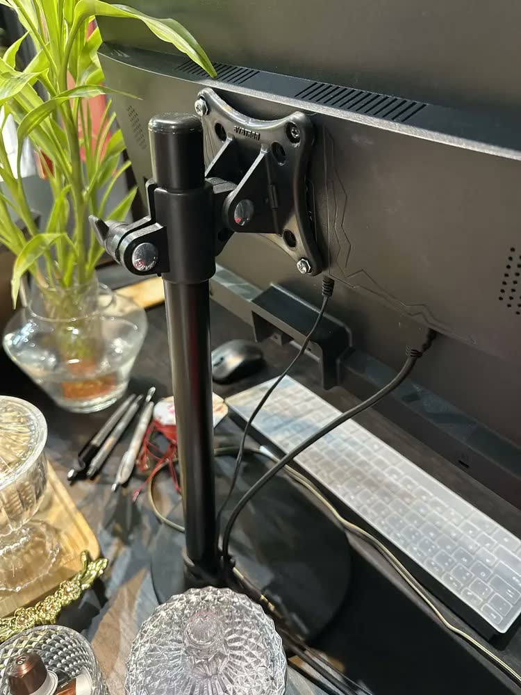 foto de Suporte Monitor Até 26 Organizador De Cabos Led Lcd Avatron