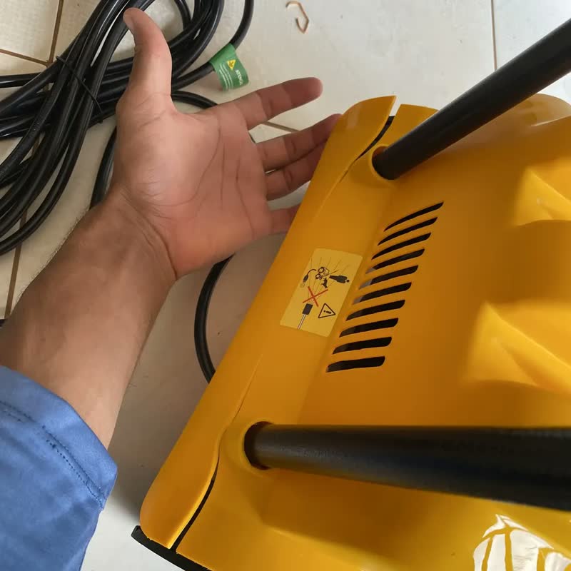 foto de Lavadora De Alta Pressão Profissional Motor Indução Wap 4100