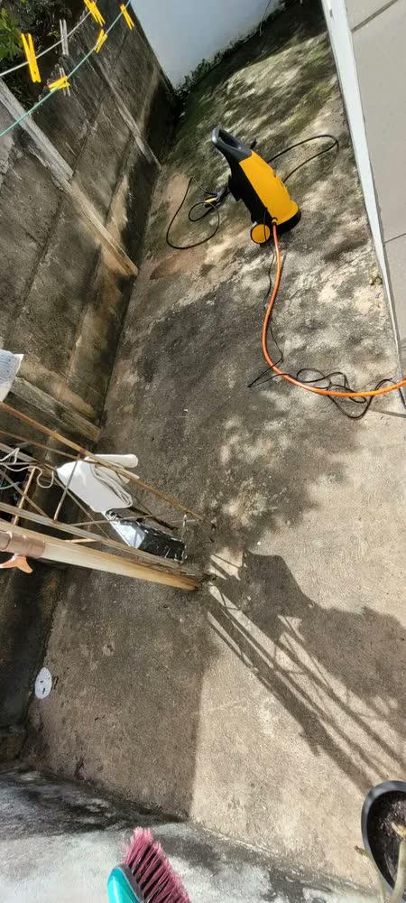 foto de Lavadora Alta Pressão Wap Premium 2600 Potência de 1900w 2400psi Indução Amarela e Preta