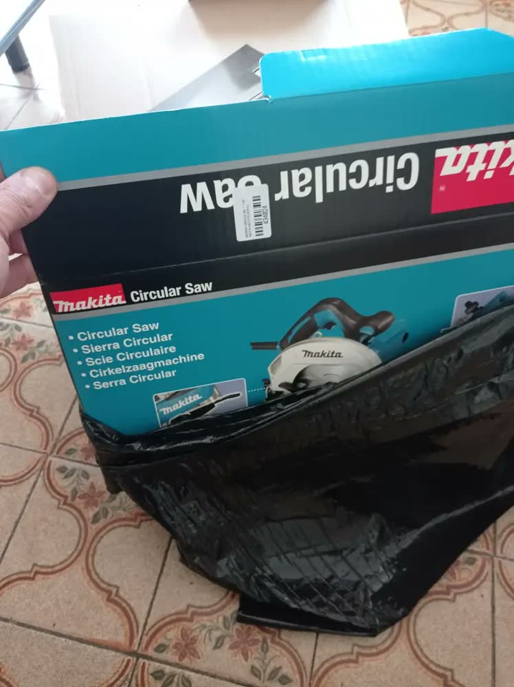 foto de Serra Circular Para Madeira 7.1/4pol 1600w - Hs7010 Makita Cor Azul-turquesa