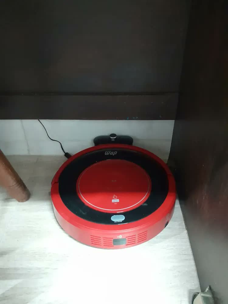 foto de Robô aspirador de pó Wap robot W300 com 5 modos de limpeza 18W