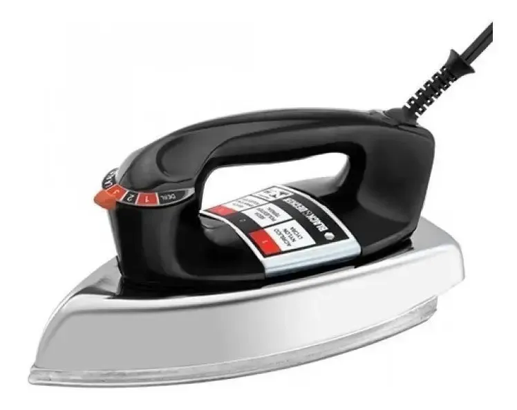 Ferro a vapor Black+decker cor preto prateado Vfa1110tm2