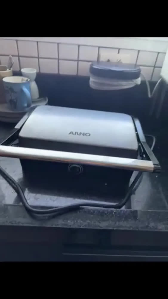 foto de Grill Arno Dual Inox com abertura de 180° GNOX