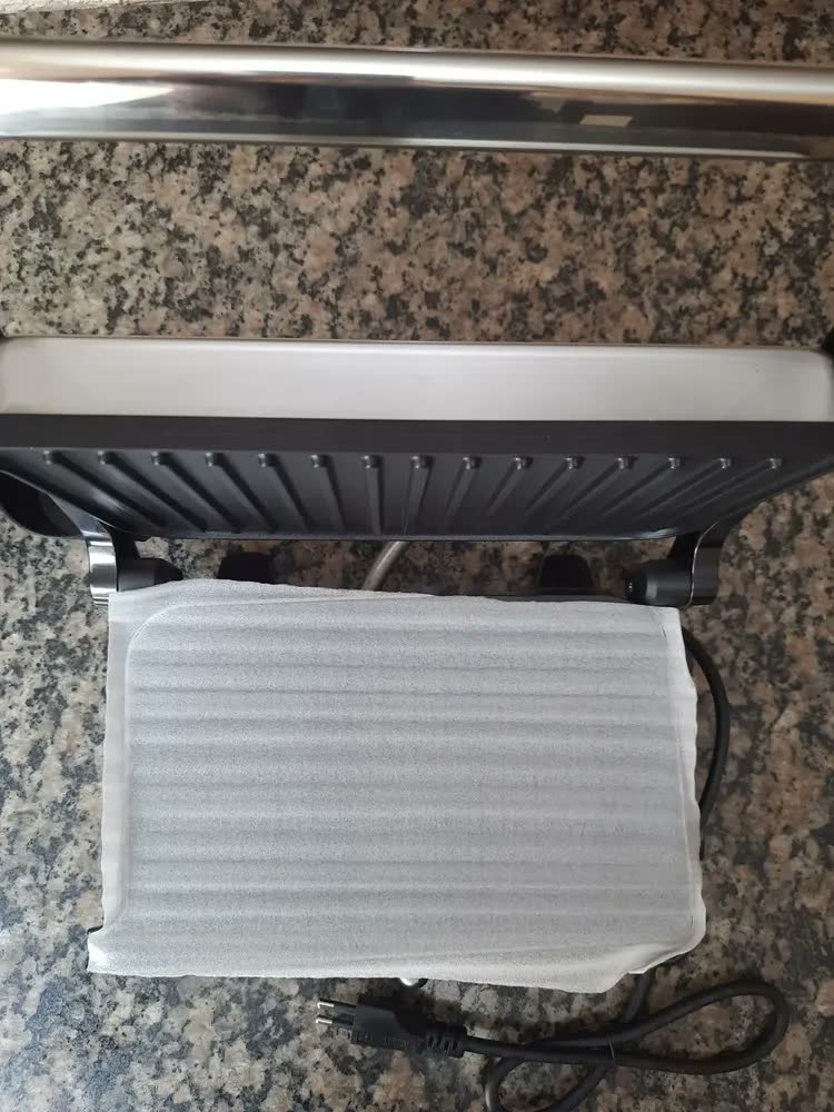 foto de Grill Arno Dual Inox com abertura de 180° GNOX