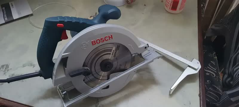 foto de Serra circular elétrica Bosch Professional GKS 20-65 184mm 2kW azul