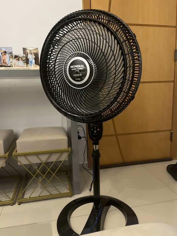 foto de Ventilador Coluna 40cm Super Turbo Tech, Mondial, 140W - VTX-40C-8P-CR