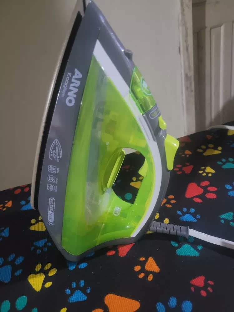 foto de Ferro A Vapor Arno Ecogliss Fec1 Cor Verde