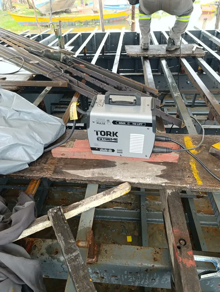 foto de Maquina De Solda Inversora Tig Mma 300 Amp Touch ITE-12300 Vrd Super Tork Cor Cinza claro Frequência 50 Hz/60 Hz