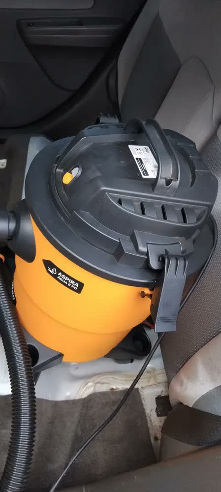 foto de Aspirador de Pó e Água Profissional WAP GTW 20 1600W