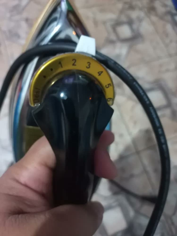 foto de Ferro De Passar Retrô Pfe01p Philco