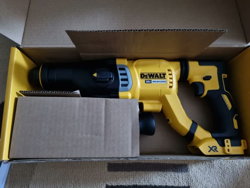 foto de Martelete Perfurador e Rompedor Dewalt Modelo DCH263B