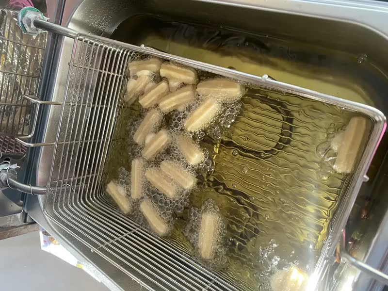 foto de Fritadeira Elétrica 5litros Gomes Inox Em Aço Inoxidável