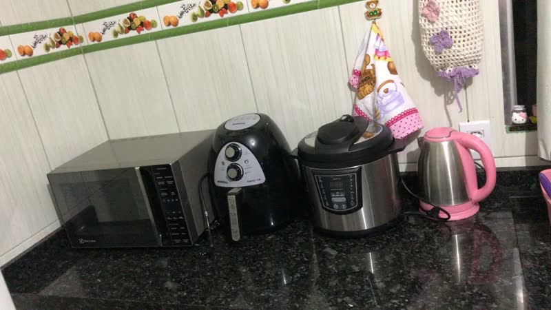 foto de Panela de Pressão Elétrica 6 L Digital Inox Midea
