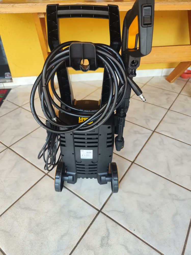 foto de Lavadora de Alta Pressão WAP Combate Turbo 2600 Motor de Indução