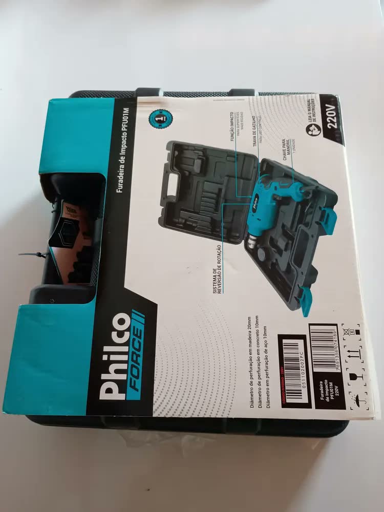 foto de Furadeira Philco Force 650W 2800RPM com Maleta PFU01M