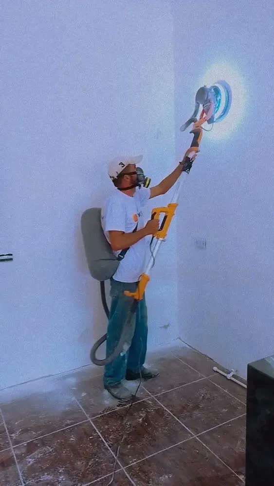 foto de Lixadeira Telescópica Parede Teto 750w Mlp750 Menegotti Cor Amarelo Frequência 60 Hz