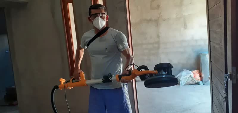 foto de Lixadeira Telescópica Parede Teto 750w Mlp750 Menegotti Cor Amarelo Frequência 60 Hz
