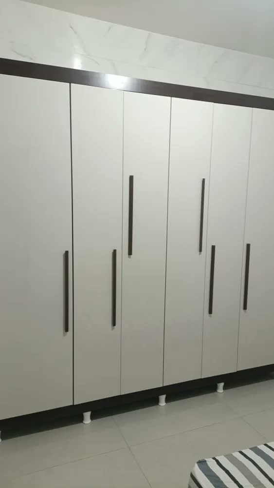 foto de Guarda Roupa Casal Valencia 6 Portas 6 Gavetas