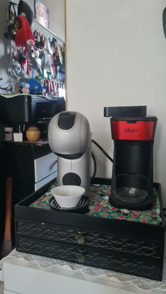 foto de Cafeteira Nescafé Dolce Gusto Genio S Basic Dgs1 Branca