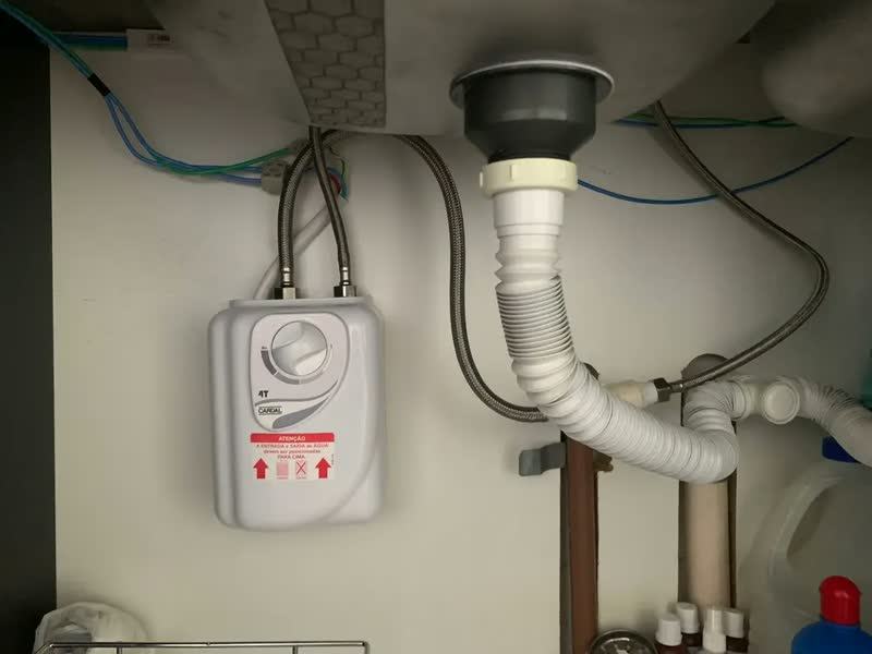 foto de Aquecedor Elétrico Cardal 4T Branco Água 127V 5000W