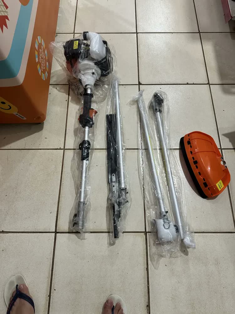 foto de Roçadeira Fortg FG9130 43cc Semi-Profissional 2T Motor a Gasolina