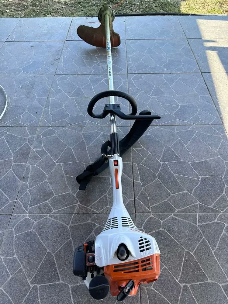 foto de Roçadeira Stihl FS 55 R