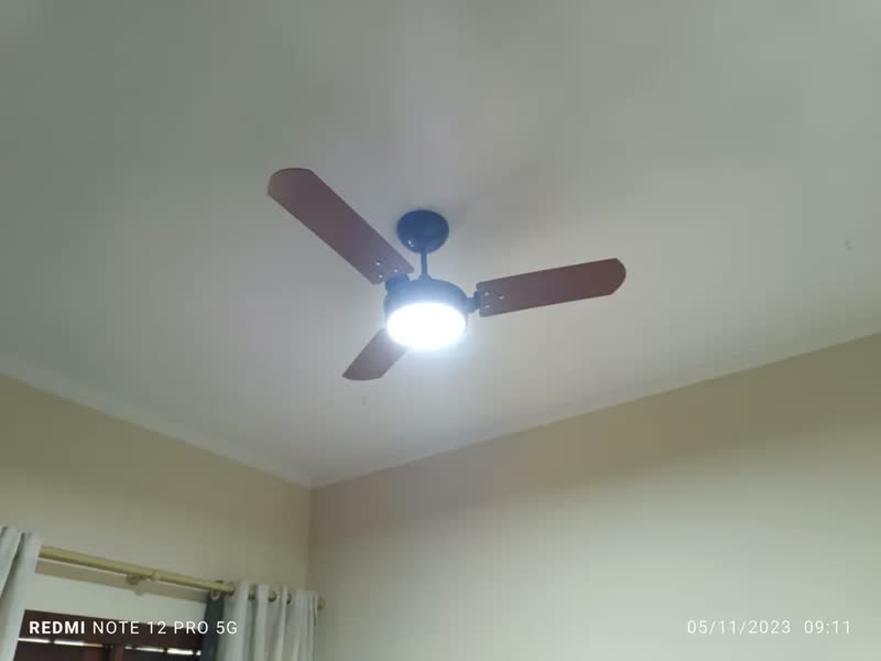 foto de Ventilador de Teto Ventex Valen LED 3 Pás 1.1m Branco Silencioso