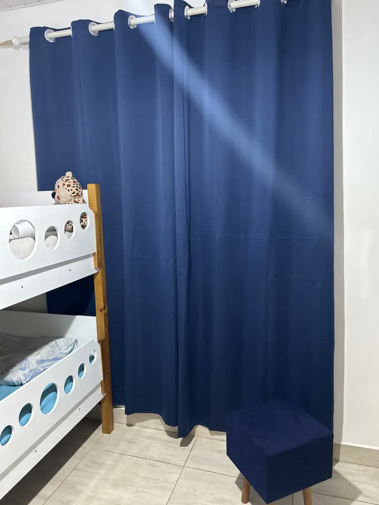 foto de Cortina Blackout Em Tecido 2 80 X 2 20 Com Ilhos