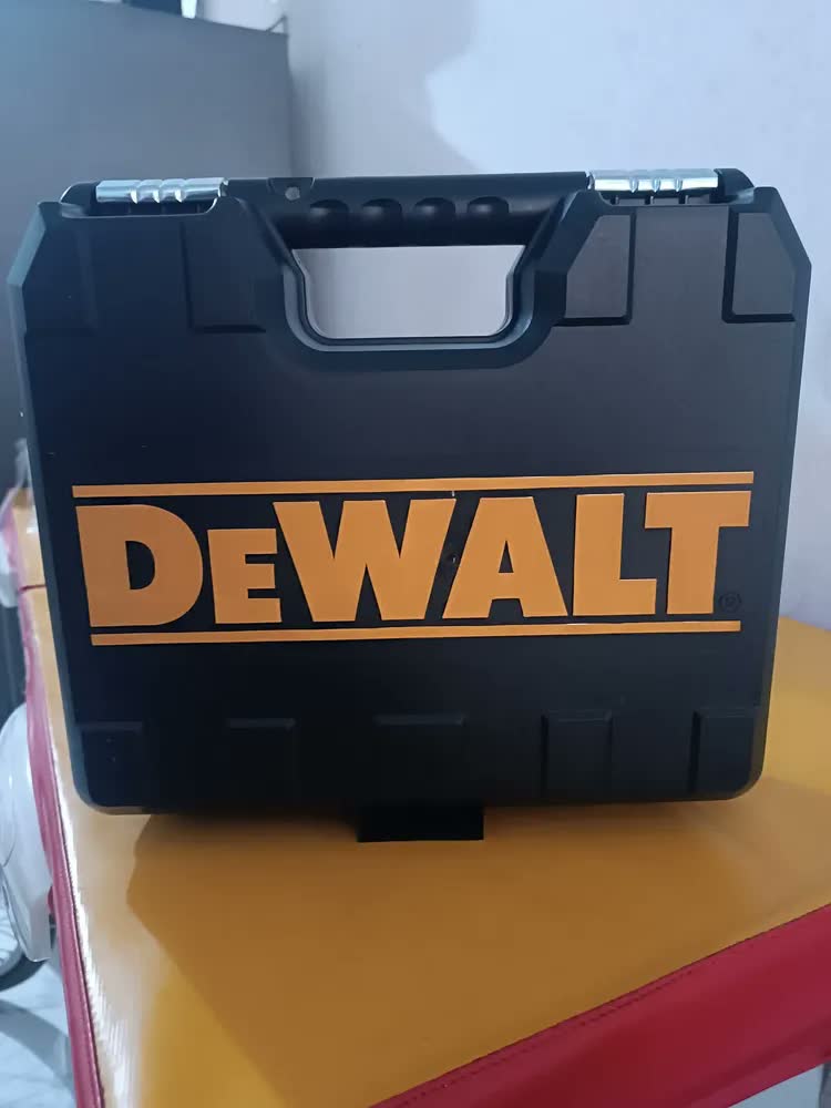 foto de Martelete Furadeira Impacto D25133k Dewalt + Mega Kit Broca