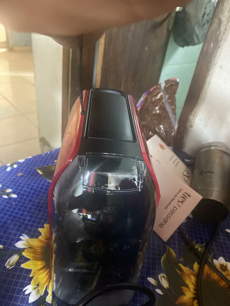 foto de Cafeteira Tres Corações Automática Multipressão Passione Vermelho