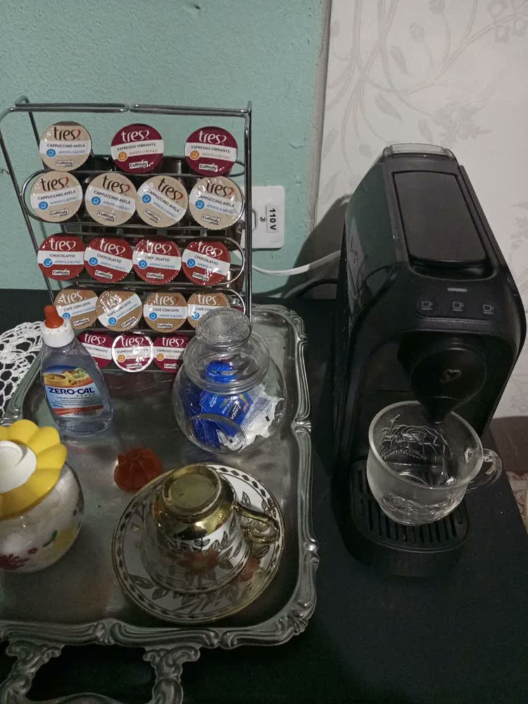 foto de Cafeteira Tres Corações Automática Multipressão Passione Vermelho