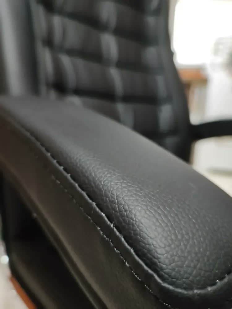 foto de Cadeira Escritório Presidente Ergonômica Com 42 Molas Ensacadas Sistema Relax Com Trava Pillow Top Monique Big Preta