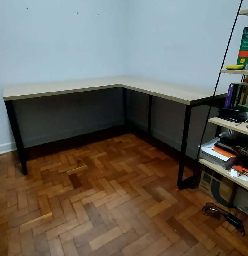foto de Mesa De Escritório Em L Estilo Industrial 1,50x1,50m Kuadra