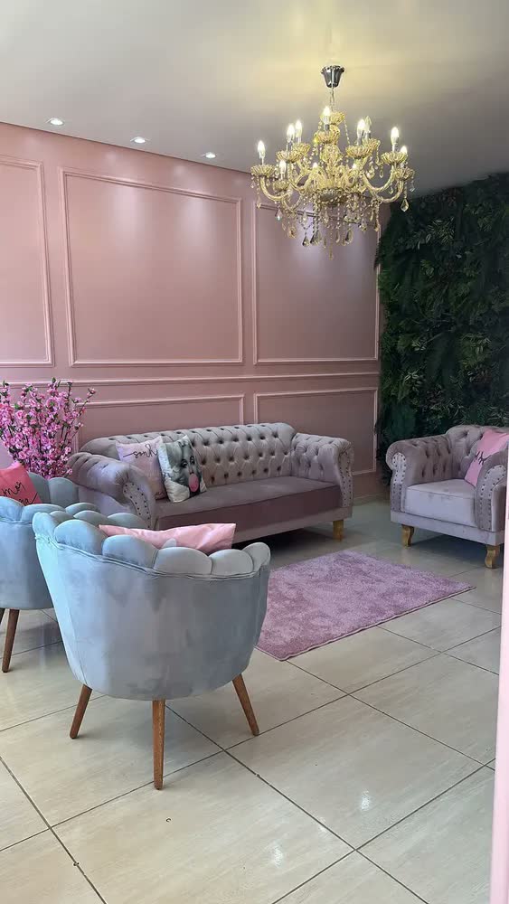 foto de Poltrona Chesterfield Duque Clássica Luxo Capitonê