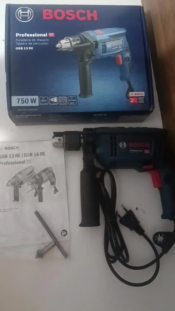 foto de Furadeira De Impacto Parafusadeira 1/2 750w Gsb 13 Re Bosch